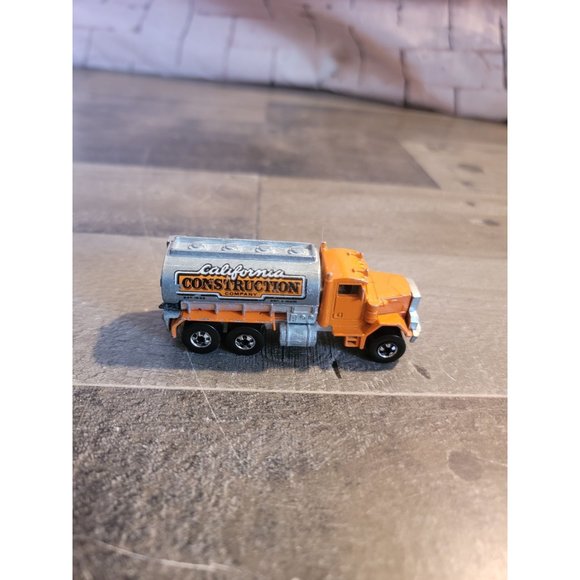 Hot wheels California Construction company orange car truck - Picture 2 of 5